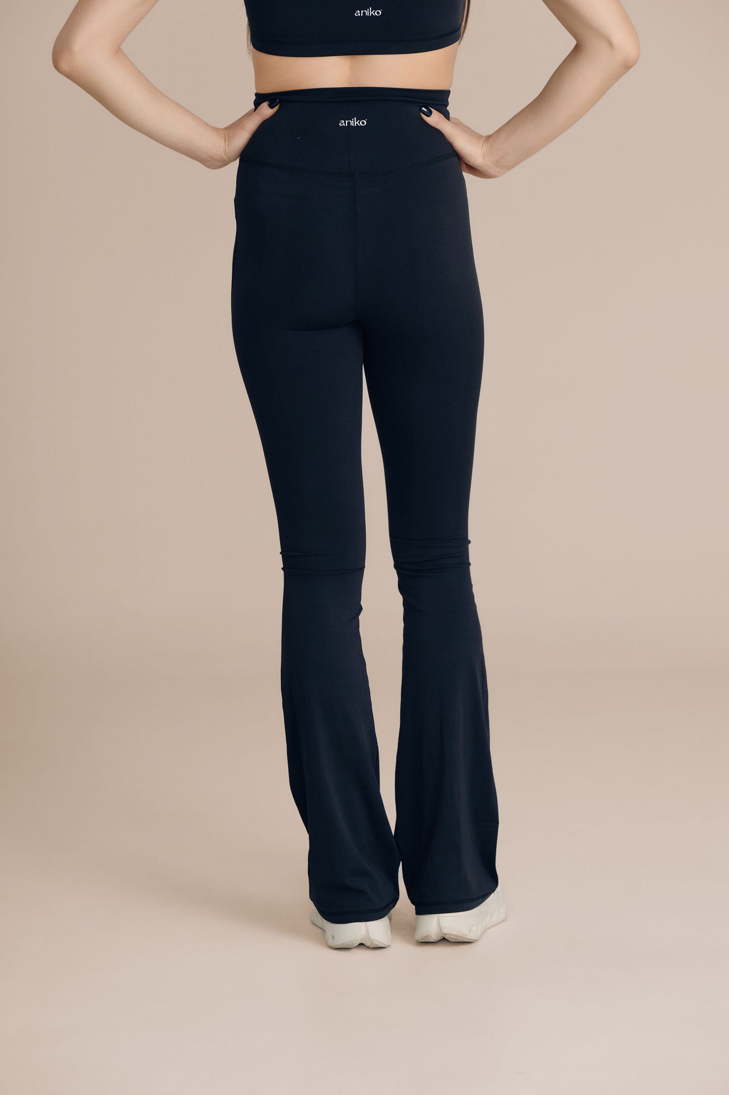 Sculpt Flare Leggings