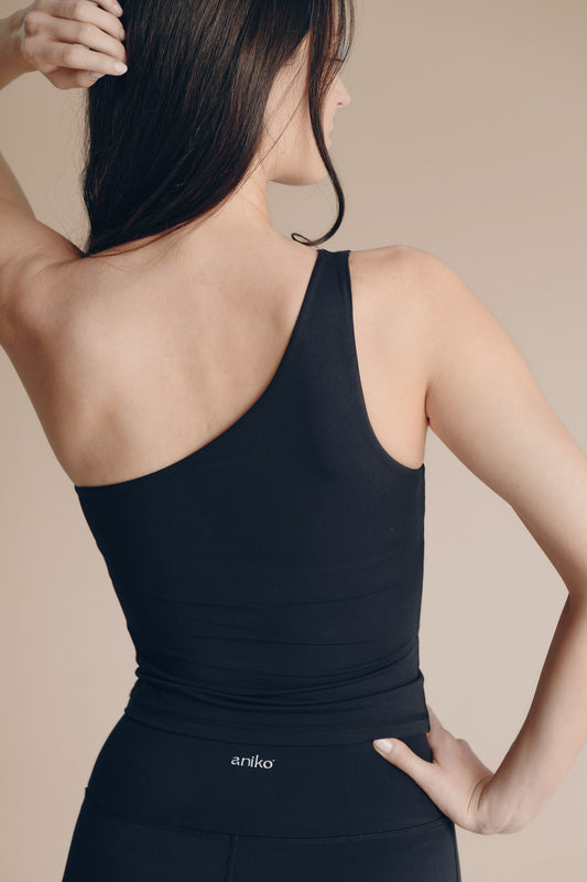 Sculpt Asymmetric Top